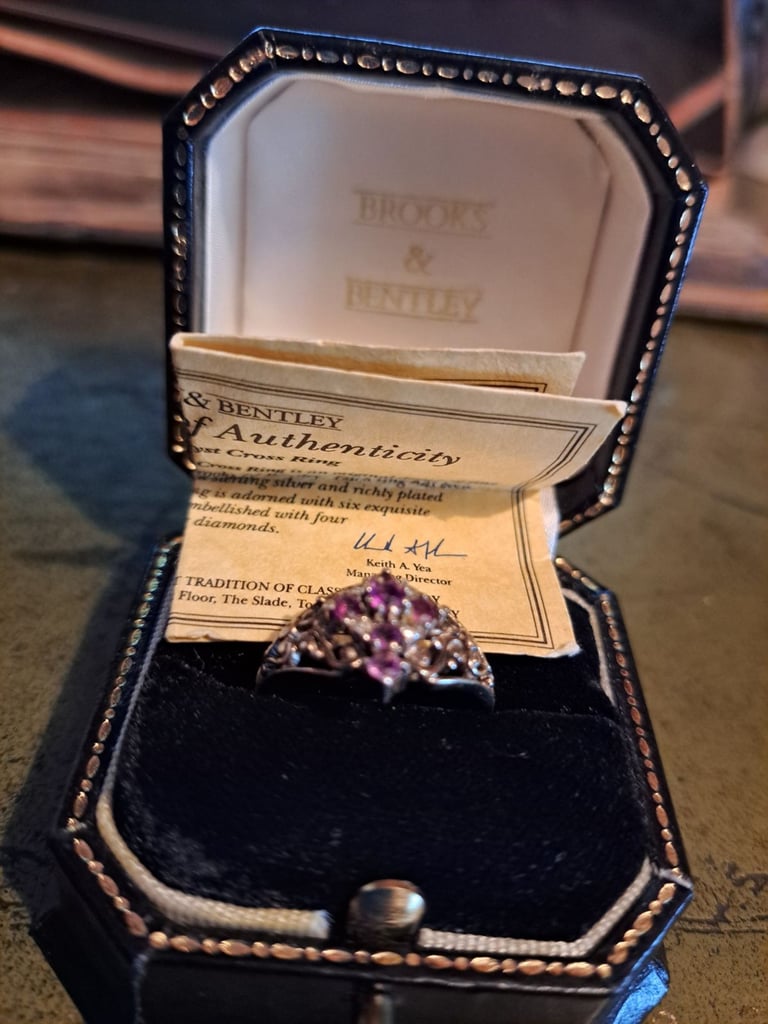 Brooks and Bentley Amethyst Cross Ring