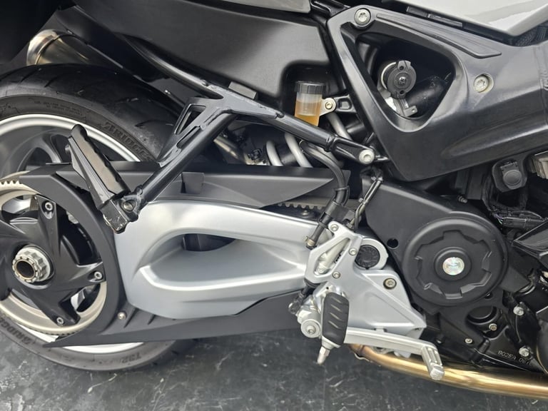 BMW F 800 2011 HPI CLEAR | MOT, SERVICE & WARRANTY INCLUDED