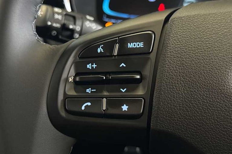 2025 Hyundai i10 1.0 Advance Hatchback 5dr Petrol Auto Euro 6 (s/s) (63 ps) Hatchback Petrol Auto...