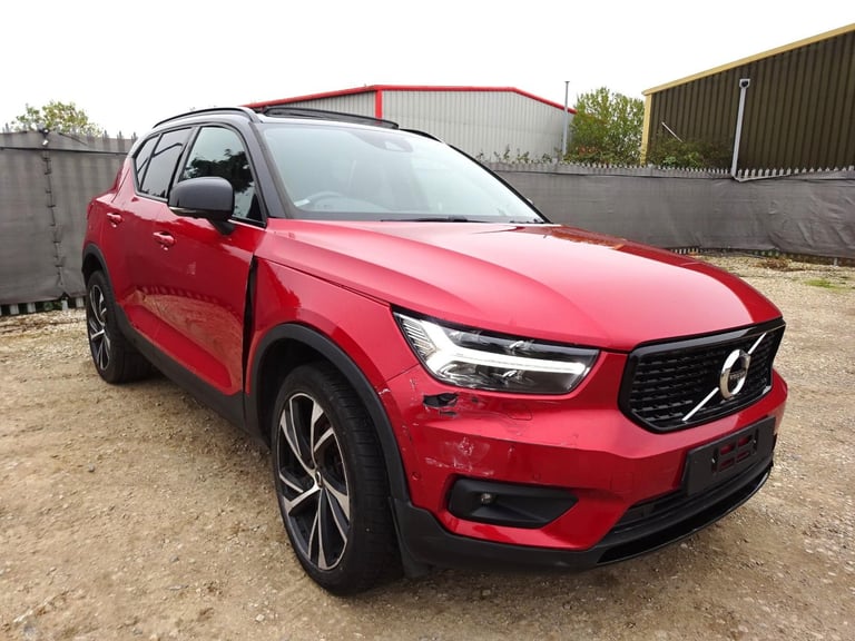 2019 19 REG VOLVO XC40 R-DESIGN PRO T4 AWD AUTO DAMAGED REPAIRABLE SALVAGE