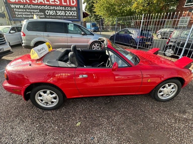 1990 Mazda MX-5 1.6L 2d  114 BHP Convertible Petrol Manual