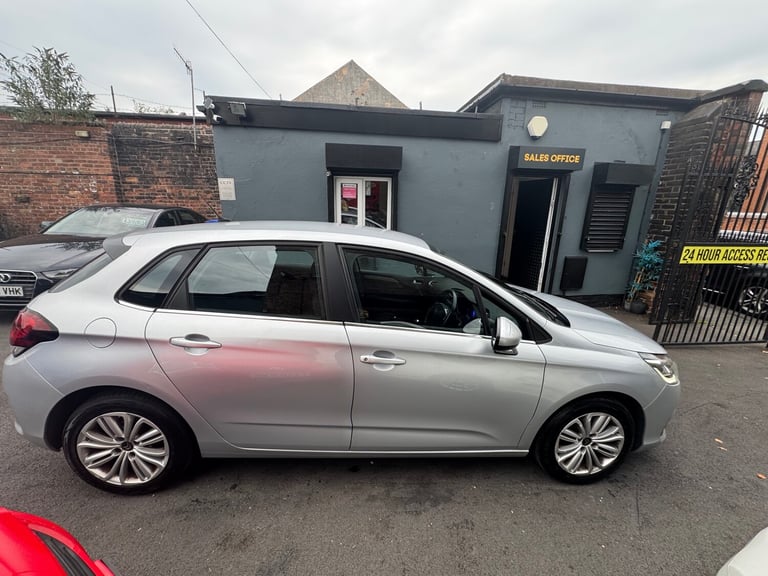 2015 Citroen C4 1.2 PureTech Feel 5dr HATCHBACK Petrol Manual