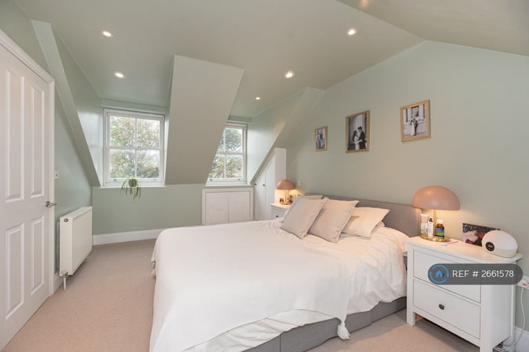 2 bedroom flat in Cavendish Road, London, SW12 (2 bed) (#2661578)