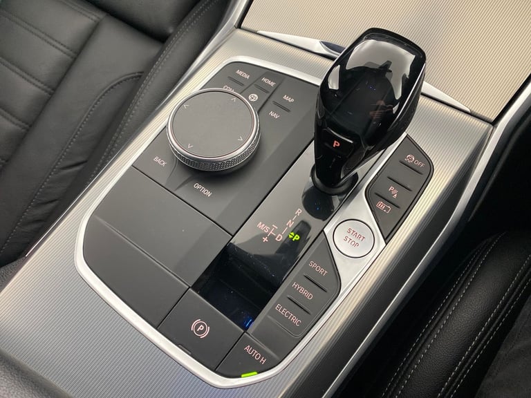 2021 BMW 3 Series 2.0 330e 12kWh M Sport Touring 5dr Petrol Plug-in Hybrid Auto Euro 6 (s/s)  Est...