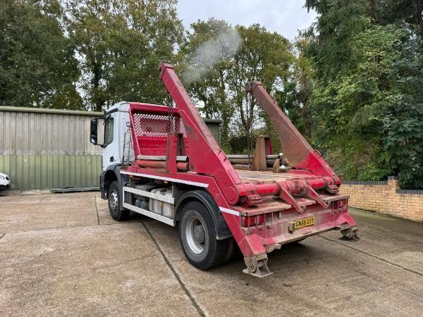 Mercedes 1824 Arocs Hyvalift Skip Loader Extendable Arms