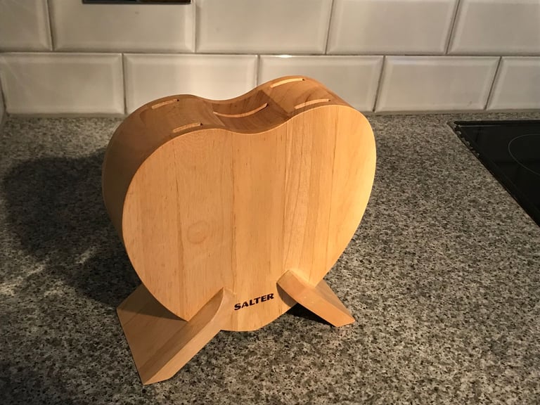 Salter wooden heart-shaped kitchen utensil storage block