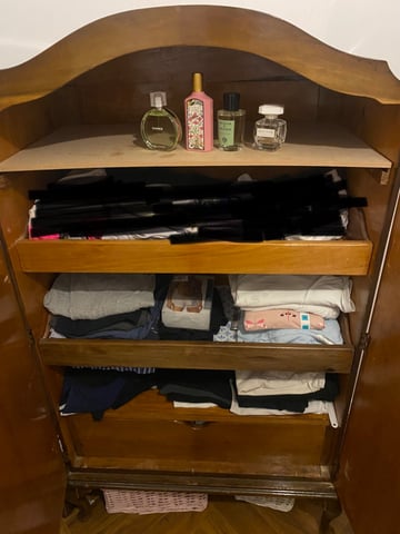 Gumtree linen deals cupboard