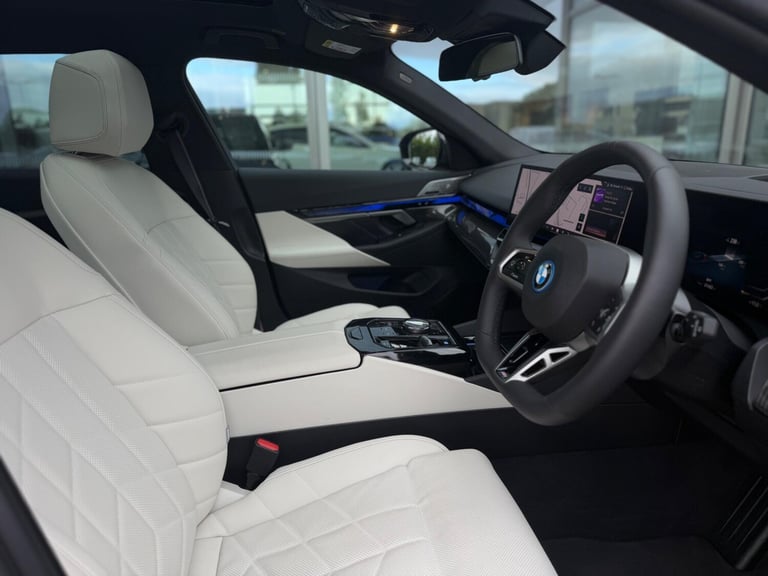 2025 BMW i5 250kW eDrive40 M Sport Pro 84kWh 5dr Auto ESTATE ELECTRIC Automatic