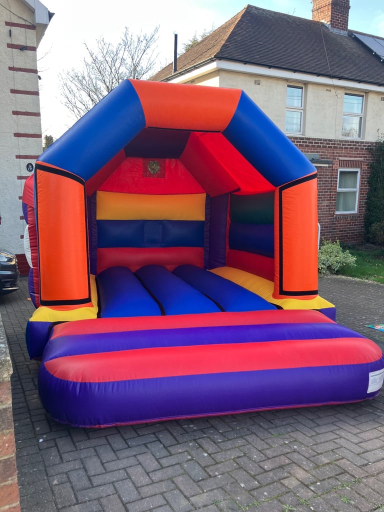 Bouncy castles versus one’s £60 disco ones £90 both + delivery more available ask bargain