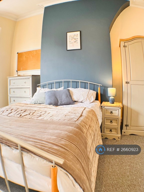 6 bedroom house in Lidderdale Road, Liverpool, L15 (6 bed) (#2660923)