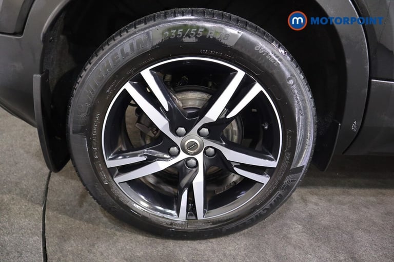 2021 Volvo XC40 1.5 T3 [163] R DESIGN 5dr SUV Petrol Manual