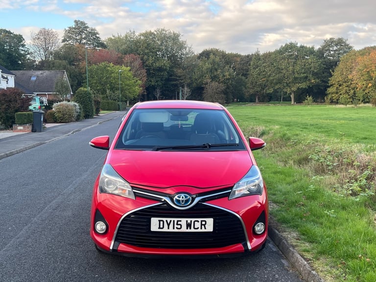 2015 Toyota Yaris 1.5 Hybrid Icon 5dr CVT HATCHBACK Petrol/Electric Hybrid Automatic