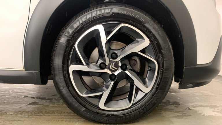 2022 Citroen C3 1.2 PureTech Saint James Hatchback 5dr Petrol Manual Euro 6 (s/s) (83 ps) Hatchba...