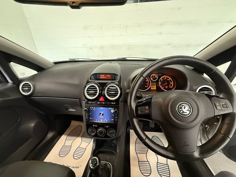 2010 Vauxhall Corsa 1.4i 16V [100] SE 5dr HATCHBACK Petrol Manual