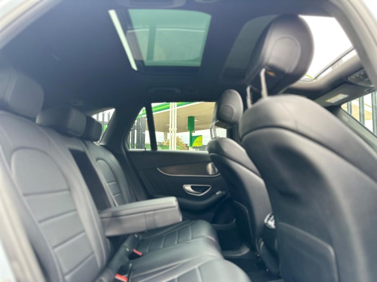 2017 Mercedes-Benz GLC 2.1 GLC220d AMG Line (Premium Plus) G-Tronic 4MATIC Euro 6 (s/s) 5dr ESTAT...