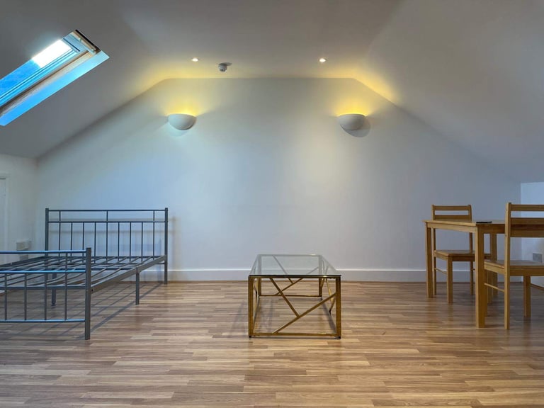 Large 1-Bed/Loft Flat in Catford, SE6 - DSS Welcome