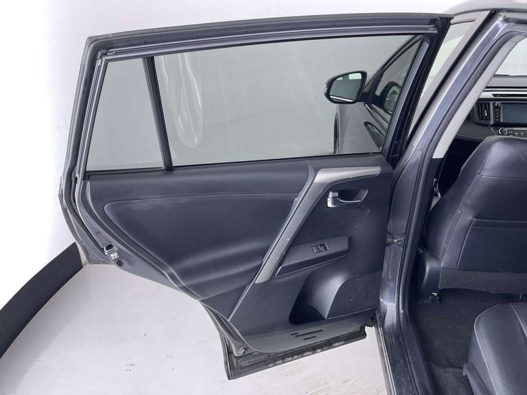 2016 Toyota RAV4 2.0 D-4D Excel SUV 5dr Diesel Manual Euro 6 (s/s) (143 ps) PARK SENSORS+CRU SUV ...