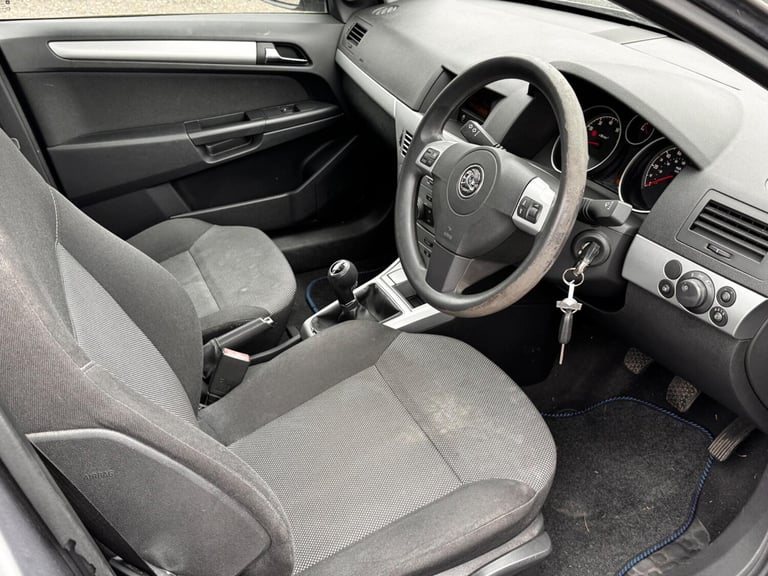 2009 Vauxhall Astra 1.6i 16V Club [115] 5dr HATCHBACK PETROL Manual