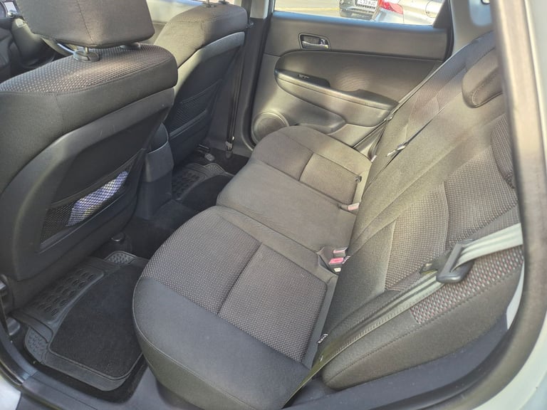 Hyundai, I30, Hatchback, 2009, Manual, 1582 (cc), 5 doors