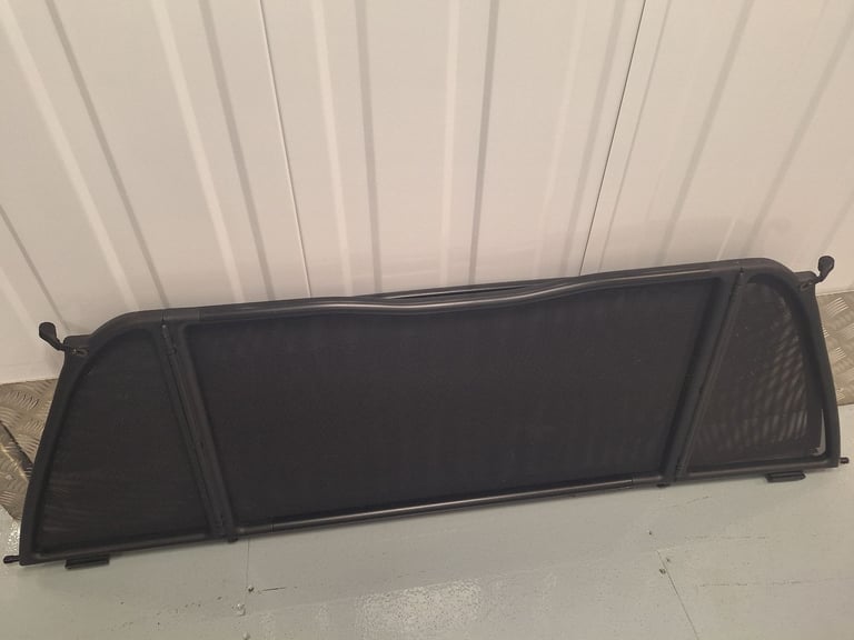 BMW 3 Convertible (E46) front windscreen