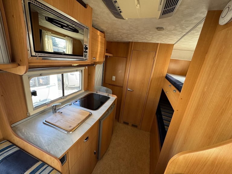 Elnagh Baron 48  /  7 berth Motorhome - Peugeot Boxer 2.2 Diesel DIESEL 2009/09
