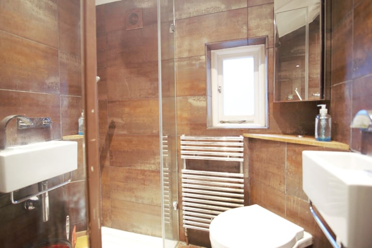 Impressive 3-bedroom maisonette available to rent in Portobello Road, W11