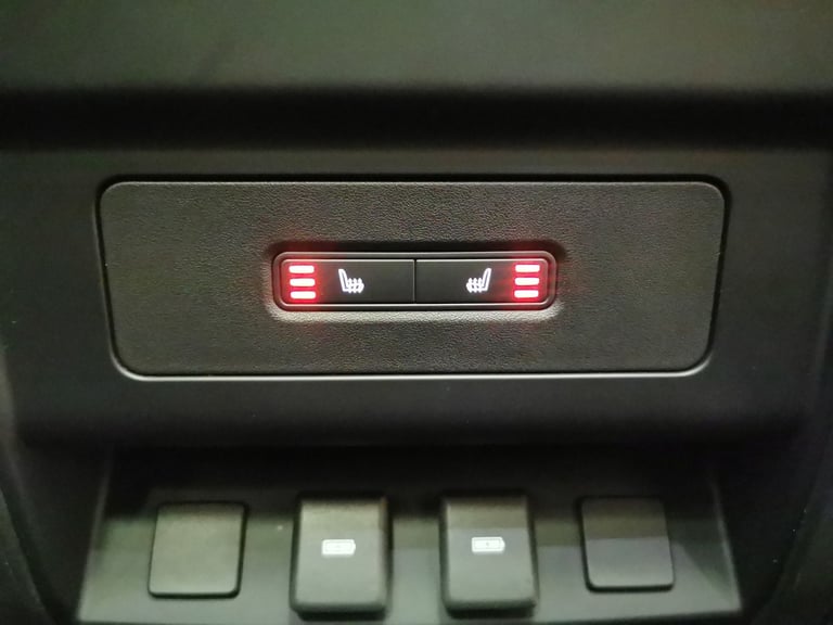 2023 Land Rover Defender 110 3.0 P400 MHEV X SUV 5dr Petrol Auto 4WD Euro 6 (s/s) (400 ps) - ADAP...