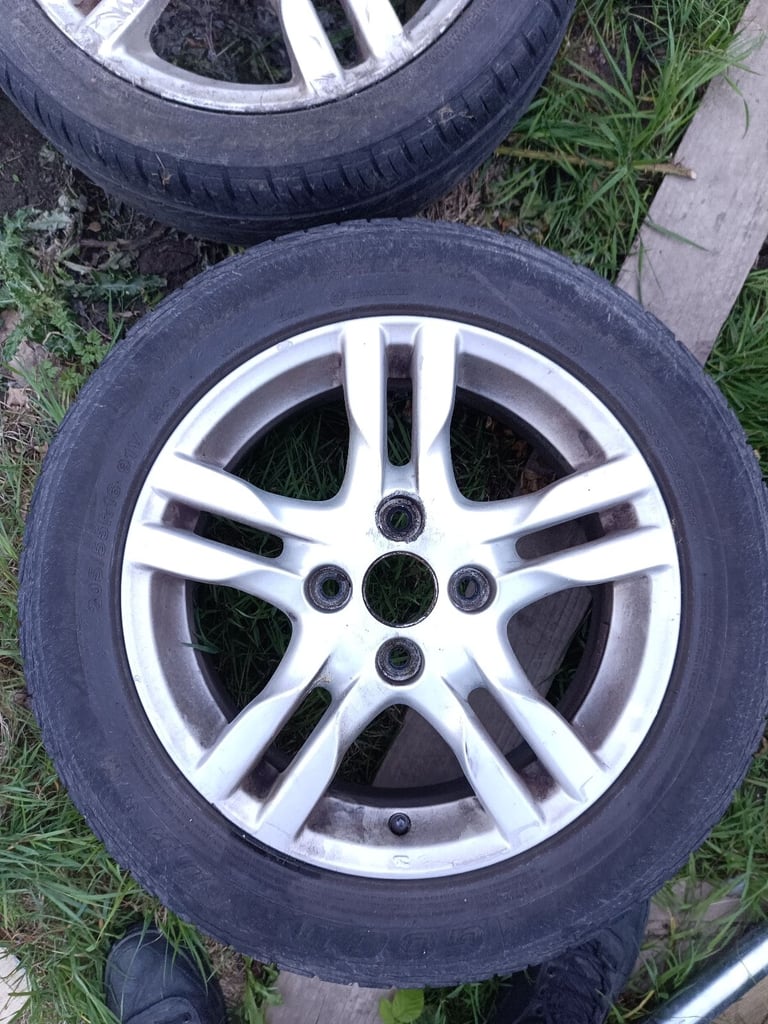 Mitsubishi colt 16" 4x114.3 Wheels