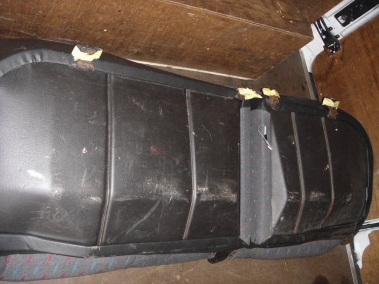 VW GOLF MK2 REAR SEATS FOLDABLE