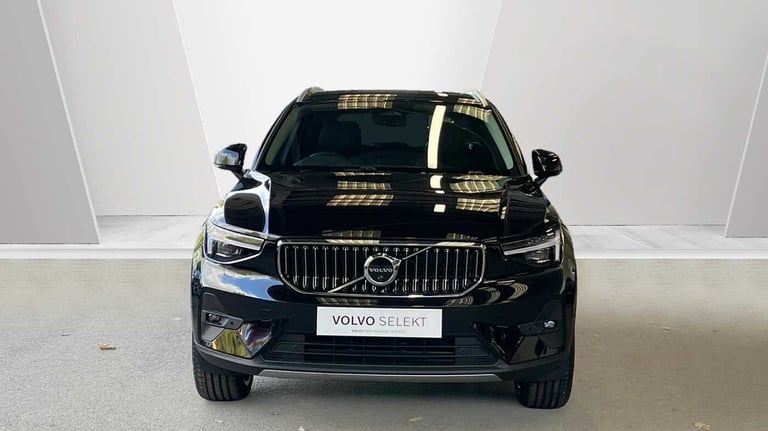 2025 Volvo XC40 2.0 B3P Ultra Dark 5dr Auto SUV Petrol Automatic