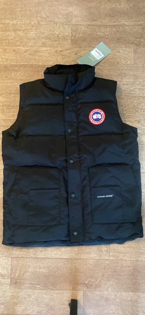Canada goose gilet | in Canning Town, London | Gumtree