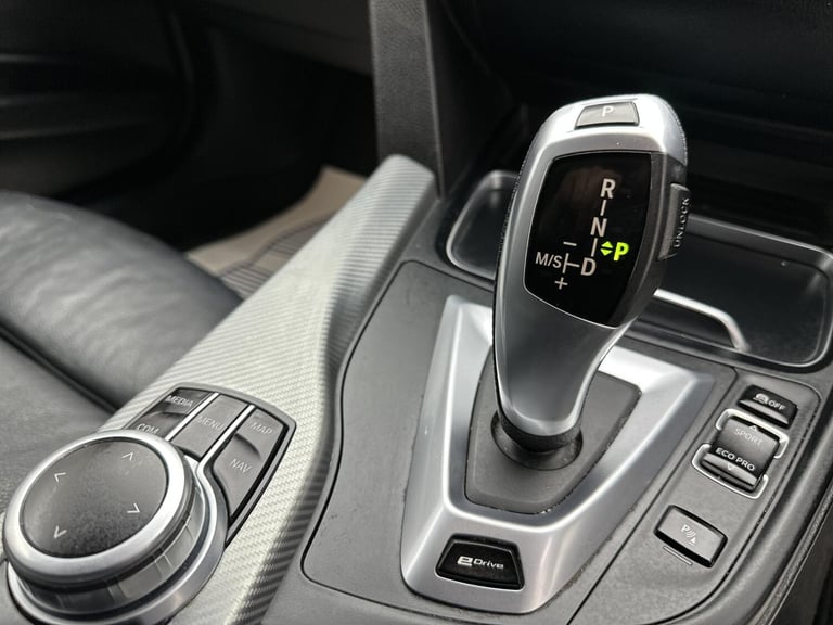 2017 BMW 3 Series 330e M Sport 4dr Step Auto SALOON PETROL/ELECTRIC Automatic