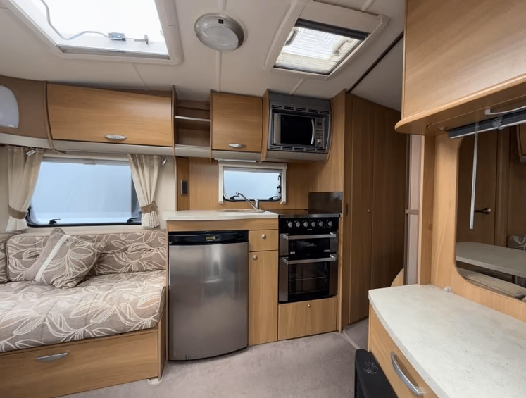 Swift Charisma 545- 2011 - 4 Birth Caravan with Awning and Motor Mover