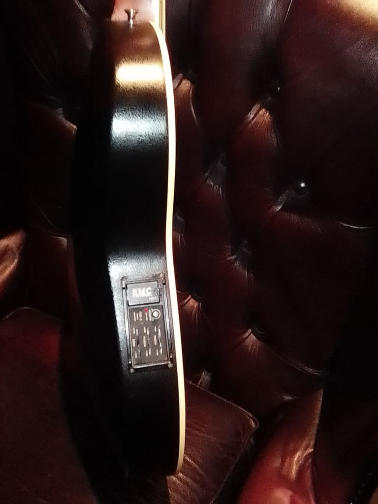 TANGLEWOOD ODYSSEY E/ACOUSTIC SLIM BODY ORANGEBURST NEW SET UP STRINGS FREE CASE EX COND.