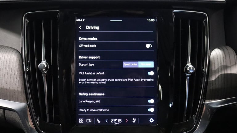 2021 Volvo V90 Cross Country B5 (P) AWD (Lounge &amp; Climate Pack, Sunroof, 360 Camera, Pilot As...
