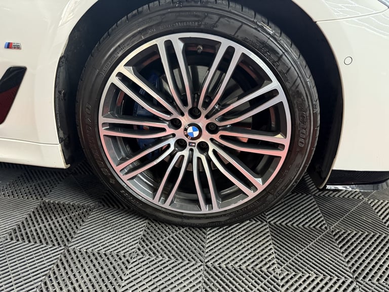BMW 5 SERIES 2.0 530e M Sport iPerformance Saloon 2018