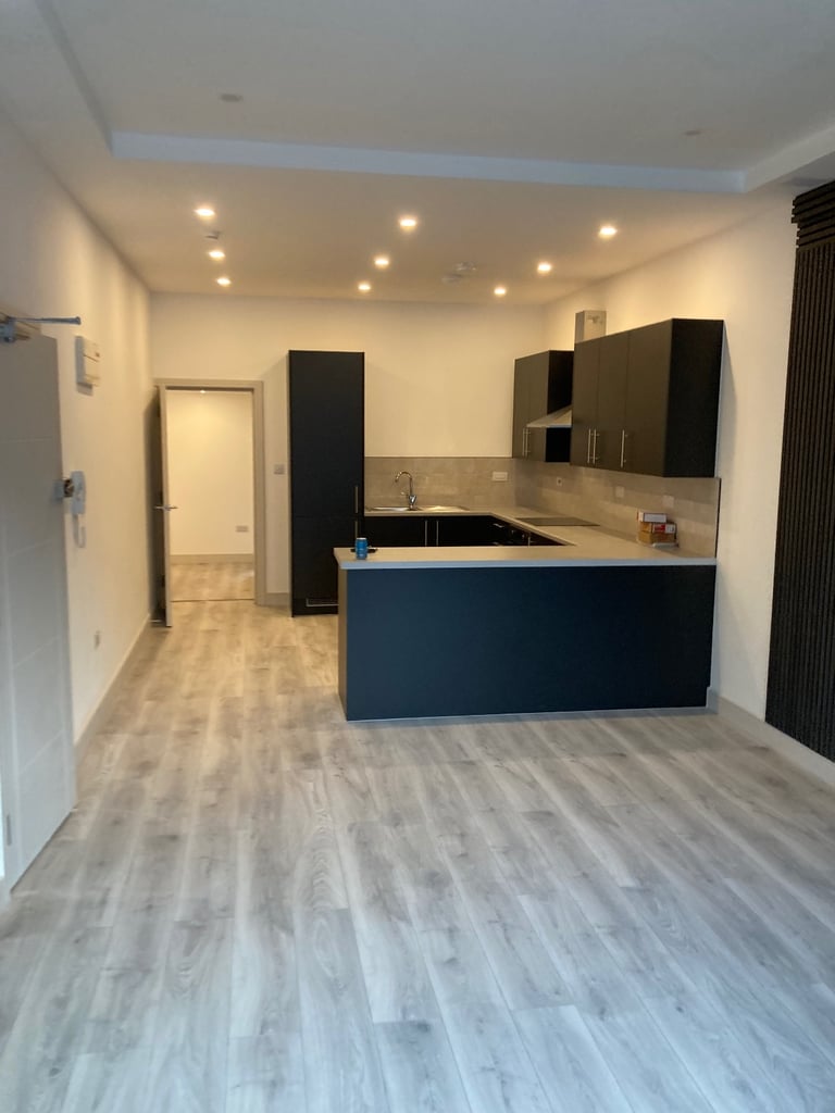 Stunning New Development of 2 properties. 8 flats in Total. 5 mins walk to Croydon Train Station 