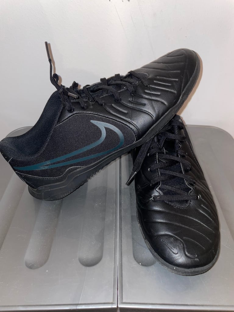 image for Futsal trainers