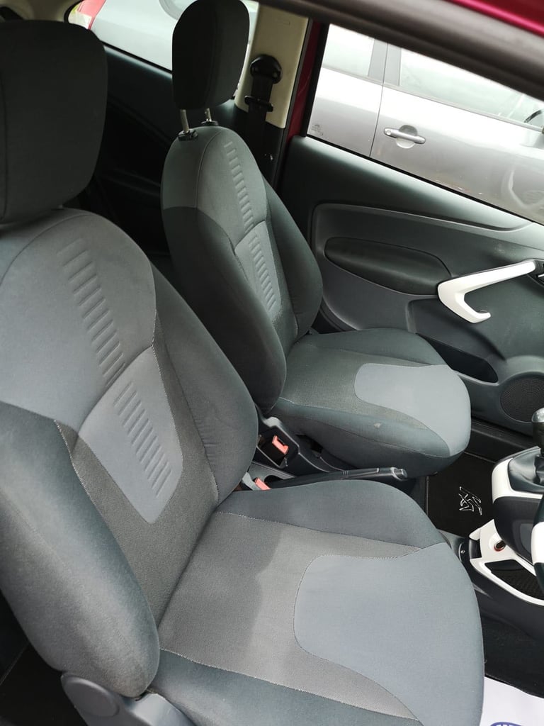 2011 Ford Ka Zetec 1.3 £35 Tax Low Miles 67k Full Mot 4/10/2026 Rust Free….