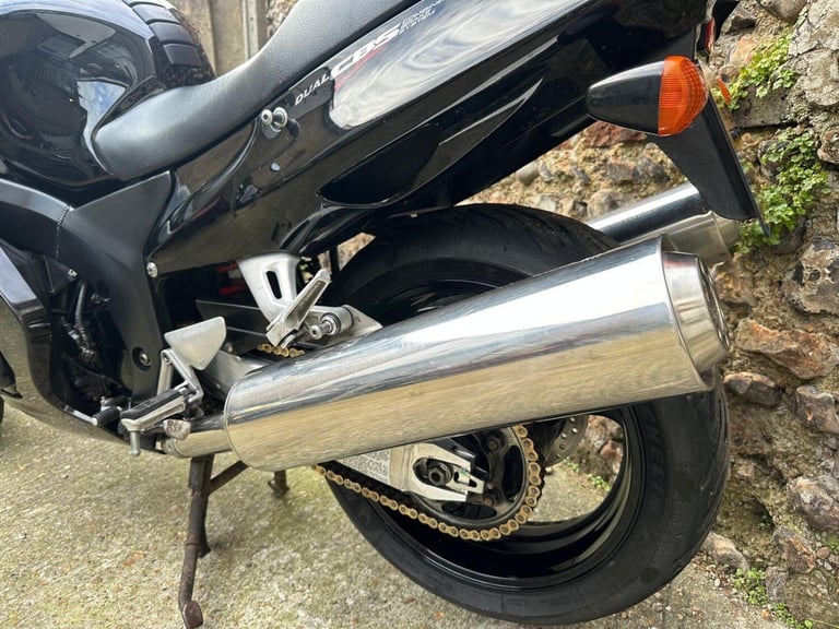 HONDA CBR1100XX SUPER BLACKBIRD - 1999 Petrol Manual in Black