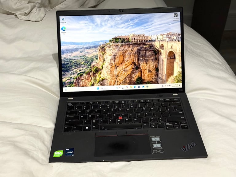 LENOVO THINKPAD T14S 3RD GEN 14 INCH TOUCHSCREEN LAPTOP, 32GB RAM,256GB SSD I7 12GEN,WINDOWS 11 PRO 