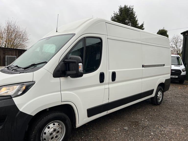 2021 Peugeot Boxer 2.2 BlueHDi L3H2 Professional Van 140ps 72k miles one owner full history  PANE...