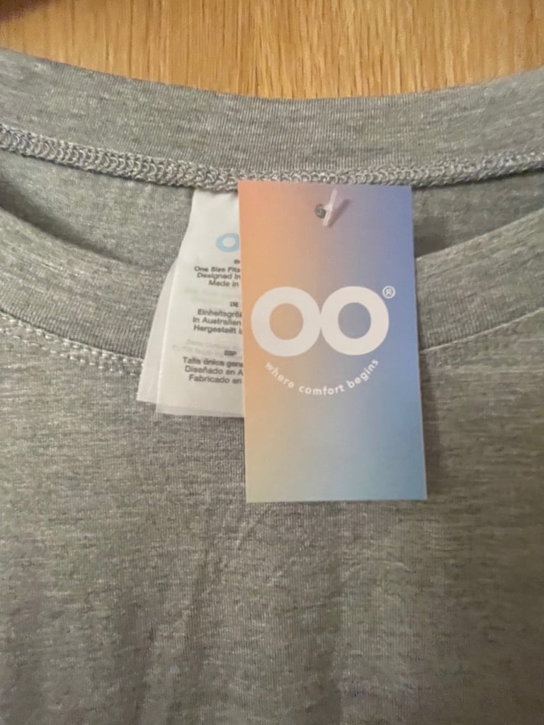 NEW oodie t shirt top