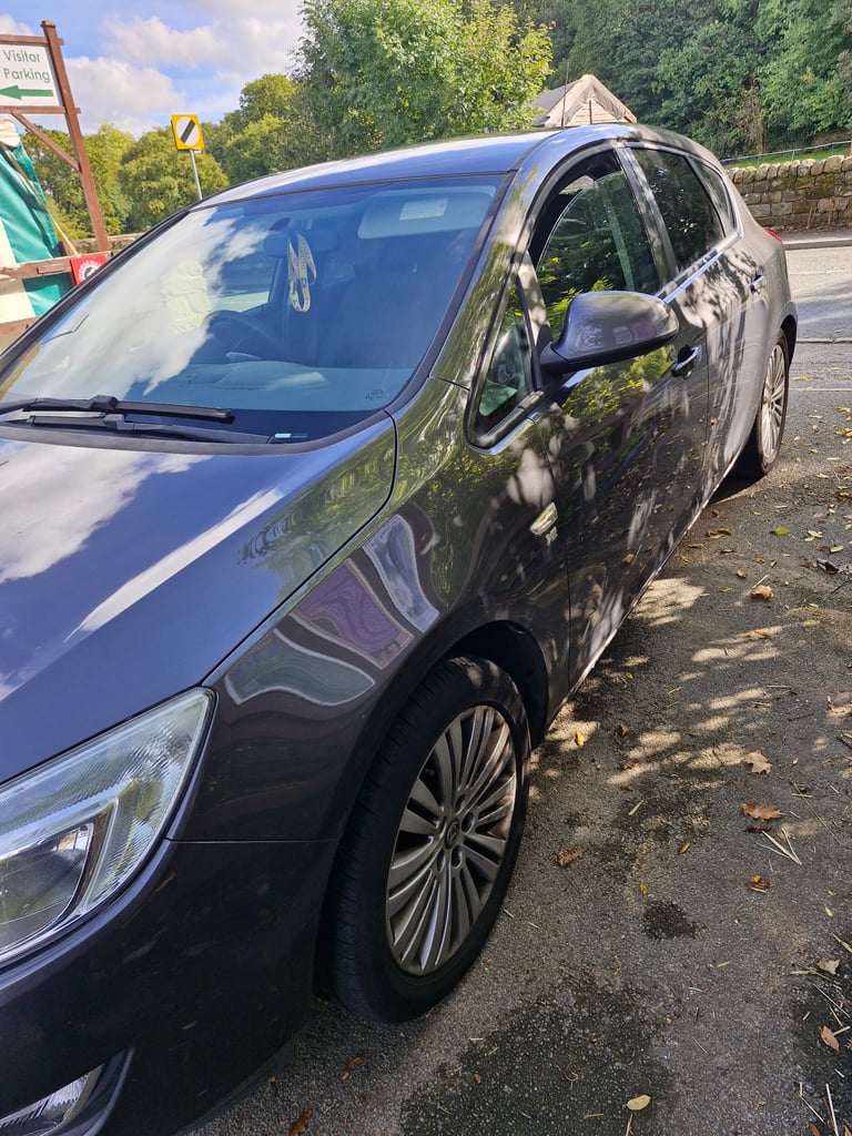 Vauxhall, ASTRA, Hatchback, 2011, Manual, 1598 (cc), 5 doors