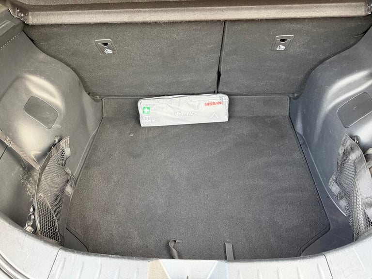  Nissan Leaf LEAF N-connecta 5dr Hatchback Electric Automatic