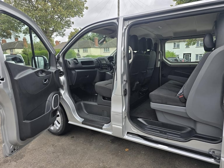 Vauxhall Vivaro 1.6 CDTi 2900 Sportive BiTurbo 6 Seat LWB Crew Van 2016/66