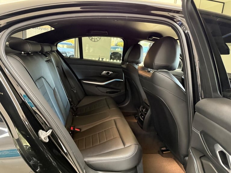 2020 BMW 3 Series 2.0 330e 12kWh M Sport Auto Euro 6 (s/s) 4dr Saloon PETROL/ELECTRIC Automatic
