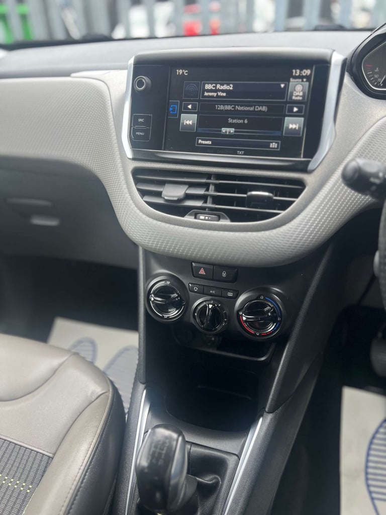 2016 Peugeot 208 1.6 BlueHDi 100 Allure 5dr HATCHBACK DIESEL Manual