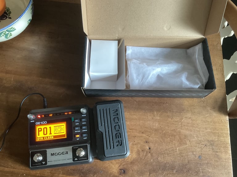 Yamaha AEX500 (plus freebie)