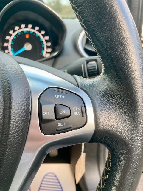 2017 Ford Fiesta 1.0T ECOBOOST TITANIUM 5dr POWERSHIFT AUTOMATIC EURO 6  NEW WET BELT  MOT A Hatc...